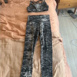 Stylish Black and Beige Women's Workout Set